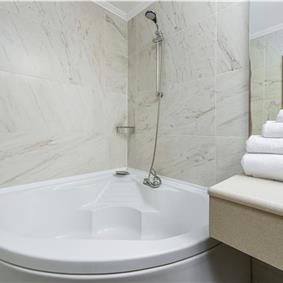 Luxury 5 Bedroom Beachfront Villa near Dubrovnik, Sleeps 11-12